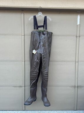 RedHead Bone-Dry Rubber Waterproof Fishing Chest Waders - with integrated boots